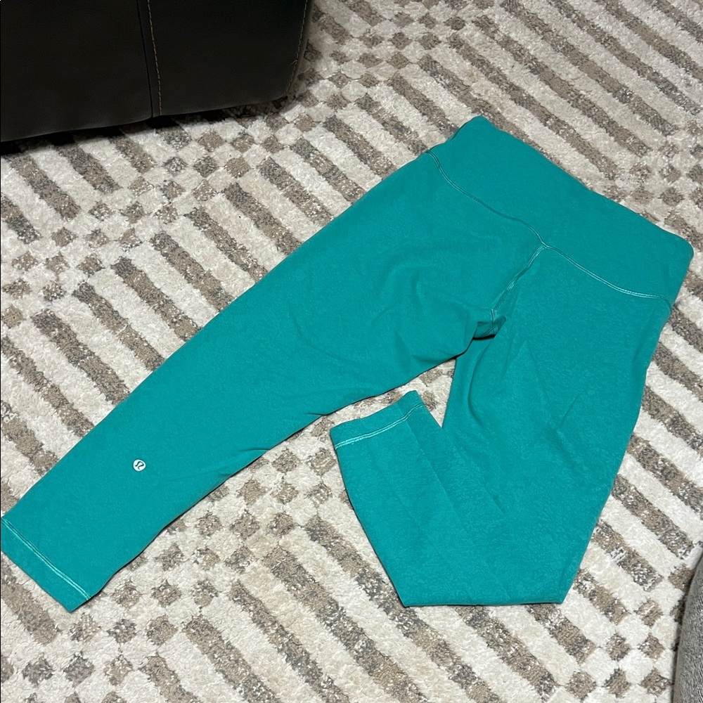 Women's lululemon wunder train 25" leggings